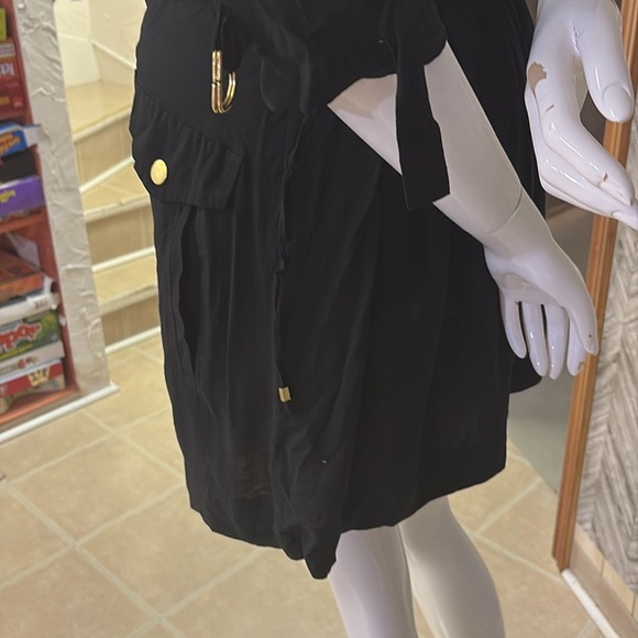 Kenzie knee length dress, black and gold- new with tags, medium - Picture 10 of 10